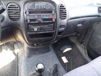 Hyundai H-200 2.5 crd picture 6