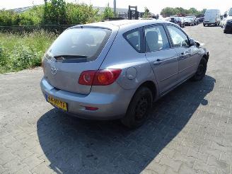 Mazda 3 1.6 16v picture 1