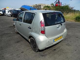 Daihatsu Sirion 1.0 12v picture 2