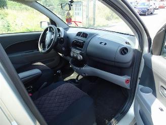 Daihatsu Sirion 1.0 12v picture 5