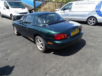 Mazda MX-5 1.6 picture 2