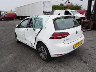 Volkswagen e-Golf  picture 2
