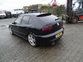 Seat Leon 1.8 20V T Cupra R picture 2