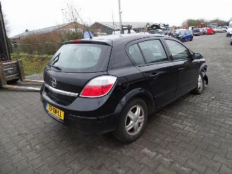 Salvage car Opel Astra 1.6 16v 2006/11