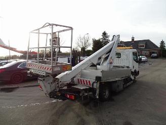 damaged commercial vehicles Nissan NT400 2.5 DCI Hoogwerker 2012/10