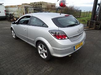 Opel Astra GTC 1.8 16v picture 2