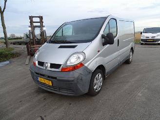 Renault Trafic 1.9 dCi picture 3