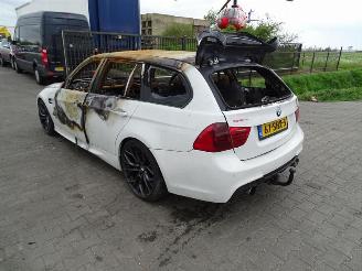BMW 3-serie Touring 320d picture 2