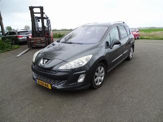 Peugeot 308 SW 1.6 16v THP picture 3