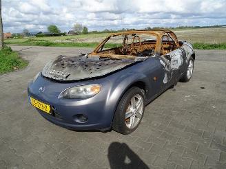 Mazda MX-5 1.8i picture 3