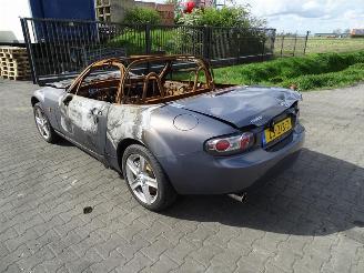 Mazda MX-5 1.8i picture 2