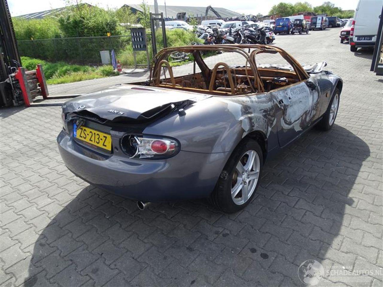 Mazda MX-5 1.8i