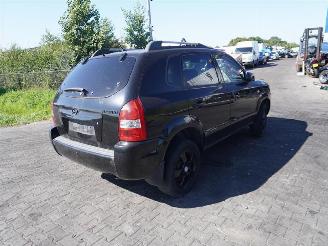 Hyundai Tucson 2.0 picture 1