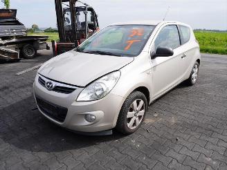 Hyundai I-20 1.2 picture 3