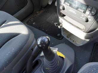 Chrysler Voyager 2.4 16v picture 10