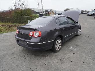 Coche siniestrado Volkswagen Passat 2.0 FSi 2007/2