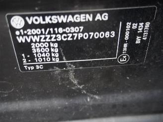 Volkswagen Passat 2.0 FSi picture 8