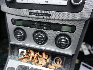 Volkswagen Passat 2.0 FSi picture 6