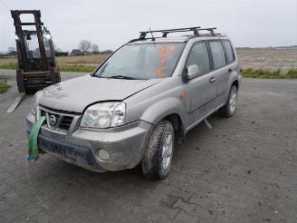 Nissan X-Trail 2.2 Di picture 3