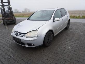 Volkswagen Golf 2.0 TDi picture 3