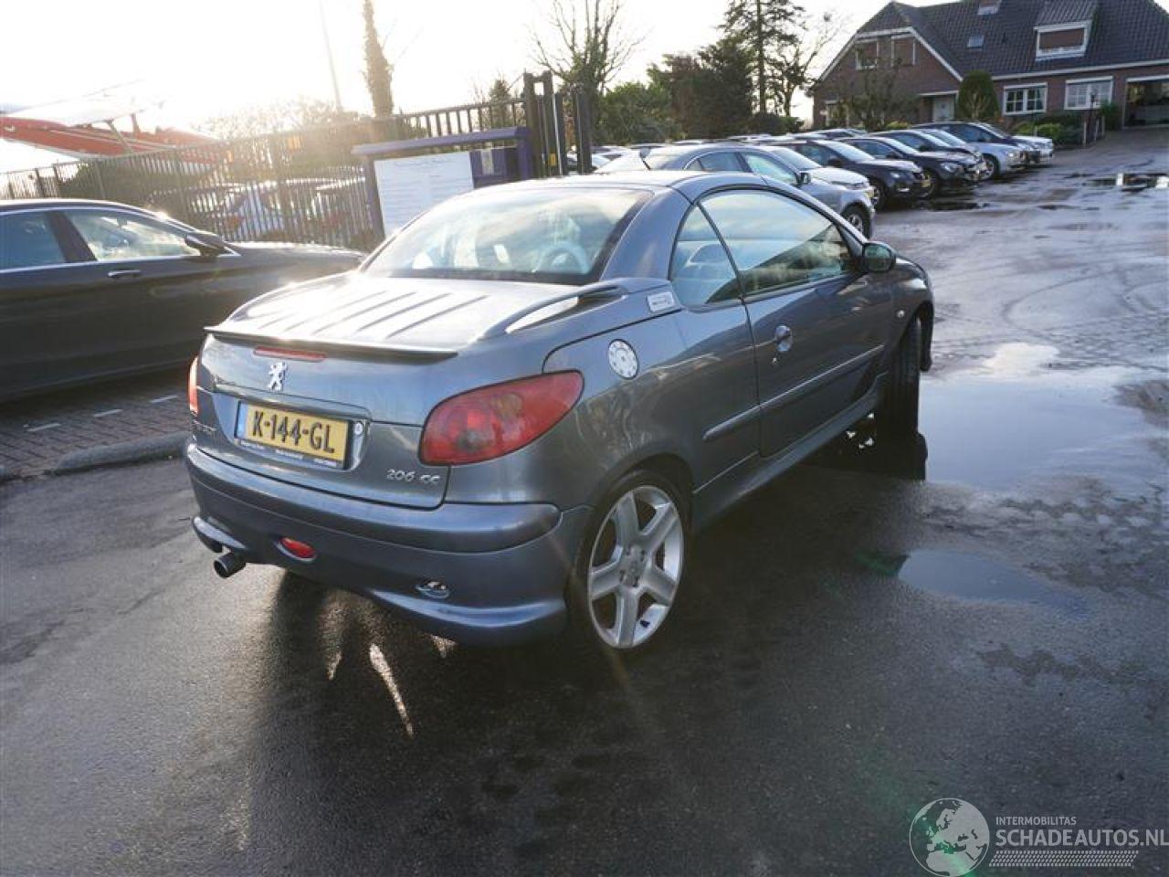 Peugeot 206 CC 1.6 16v