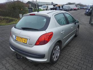 Vrakbiler auto Peugeot 207 1.6 VTi 2008/9