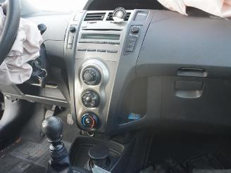 Toyota Yaris 1.33 16v picture 5