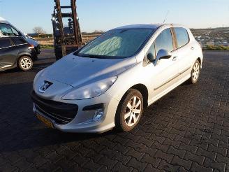 Peugeot 308 1.4 VTi picture 3