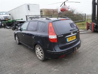Hyundai I-30 Crosswagon 1.6 picture 2