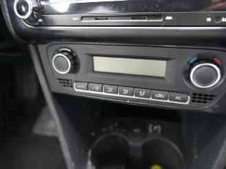 Volkswagen Polo 1.2 TDi picture 9