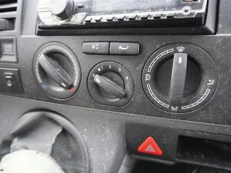 Volkswagen Transporter 1.9 TDi picture 6