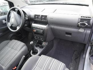 Volkswagen Fox 1.2 picture 5