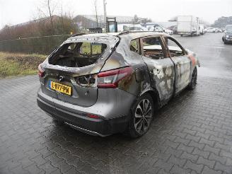 Damaged car Nissan Qashqai 1.3 DIG-T 2020/2