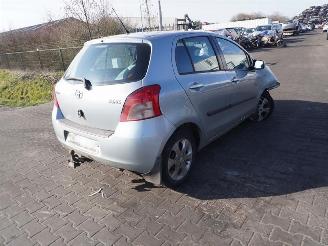Salvage car Toyota Yaris 1.3 2006/5