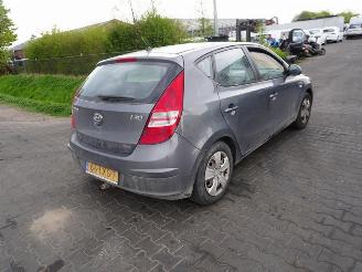 krockskadad bil auto Hyundai I-30 1.6 CVVt 2010/7