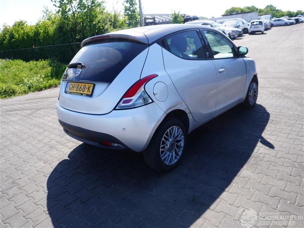 Lancia Ypsilon 0.9 TwinAir