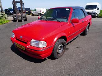 Ford Escort Cabrio 1.6 picture 3