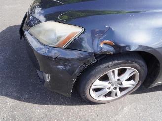 Lexus IS 220 d picture 8