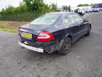 demontáž osobní automobily Mercedes CLK 320 2003/4