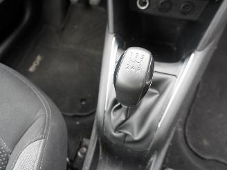Peugeot 208 1.0 VTi picture 7