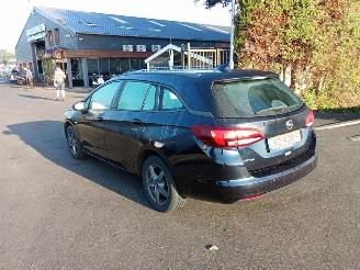 Opel Astra SPORTS TOURER 1.0 Turbo picture 2