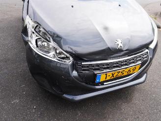 Peugeot 208 1.2 Vti picture 7