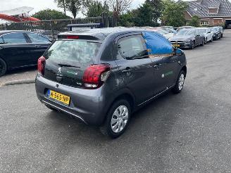 uszkodzony samochody osobowe Peugeot 108 1.0 12v 2022/1