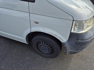 Volkswagen Transporter T5 Van 1.9 TDi (BRR) picture 5
