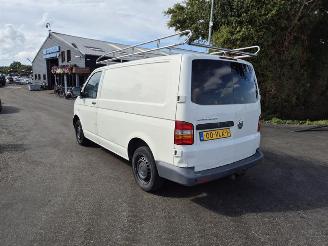 Volkswagen Transporter T5 Van 1.9 TDi (BRR) picture 2