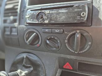 Volkswagen Transporter T5 Van 1.9 TDi (BRR) picture 11