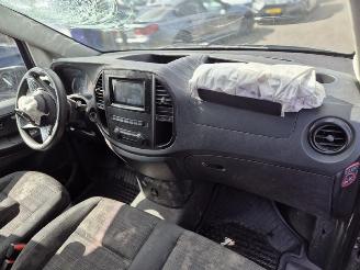 Mercedes Vito 2.2 116 CDI 16V (OM651.950) picture 9