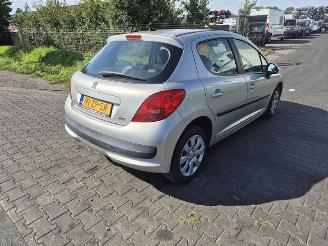 demontáž osobní automobily Peugeot 207/207+ 1.4 16V Vti (EP3(8FS)) 2008/4