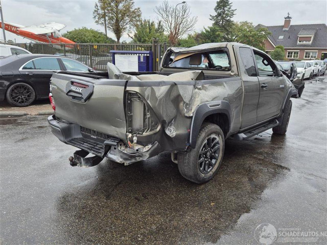 Toyota Hilux 2.8 D4D-F 16V