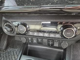 Toyota Hilux 2.8 D4D-F 16V picture 11